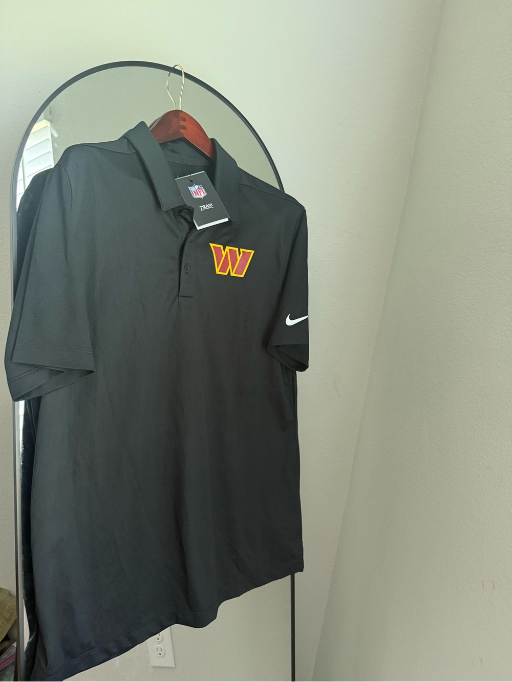 Nike Men's Commanders Franchise Short Sleeve Polo